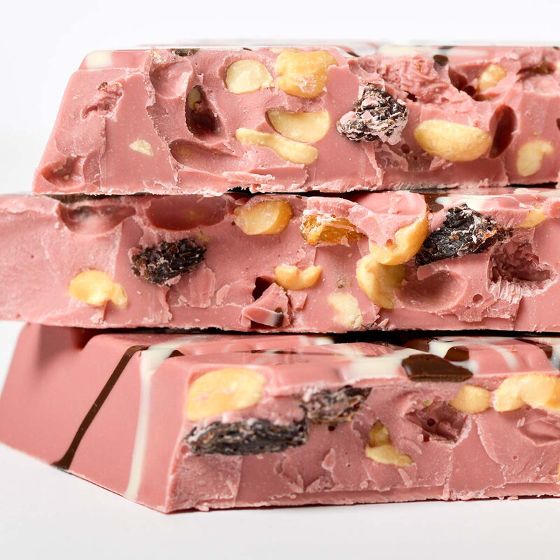 Czekolada ART (600g) mleczna RUBY z rodzynkami i orzeszkami ziemnymi